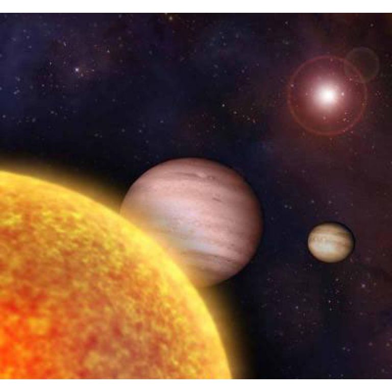 Astrnomos descubren sistema planetario semejante al Sistema Solar