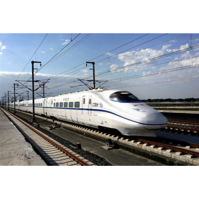 Tren chino bate récord de velocidad