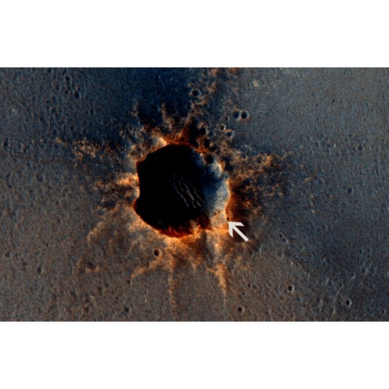 Imperdible: Imagen del rover Opportunity al borde de un crter marciano