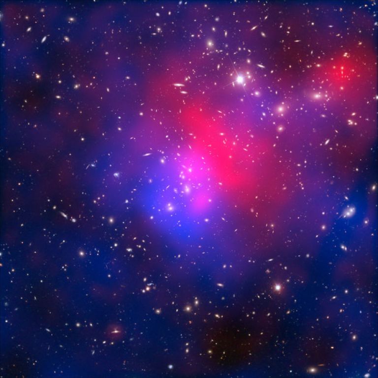 Astrnomos registran colisin de galaxias