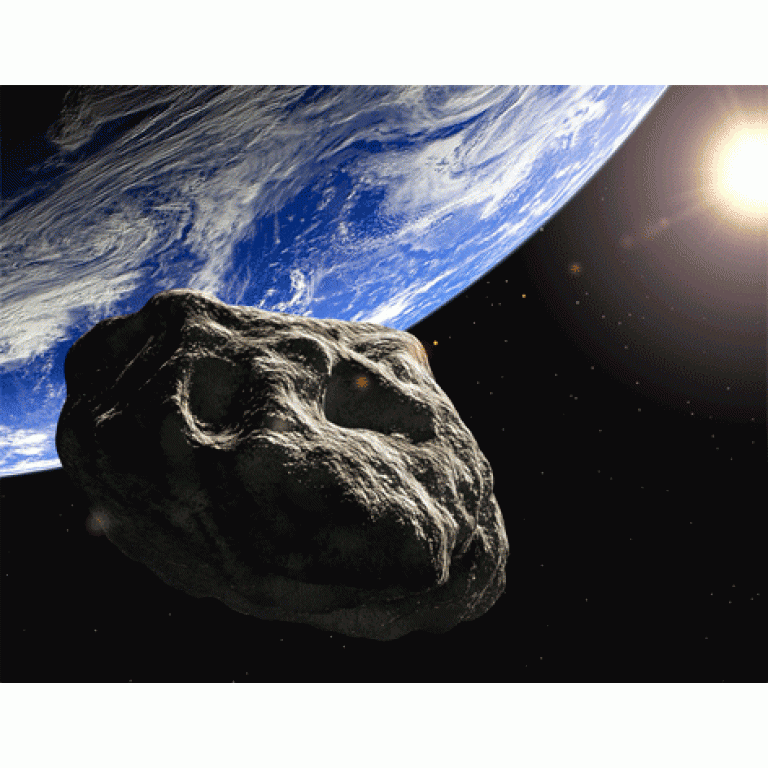 El Asteroide 2005 YU55 pasar cerca de la tierra