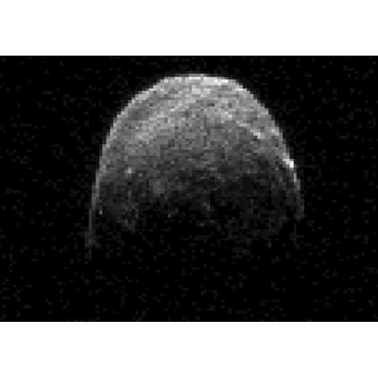 El asteroide YU55 "rozó" la Tierra