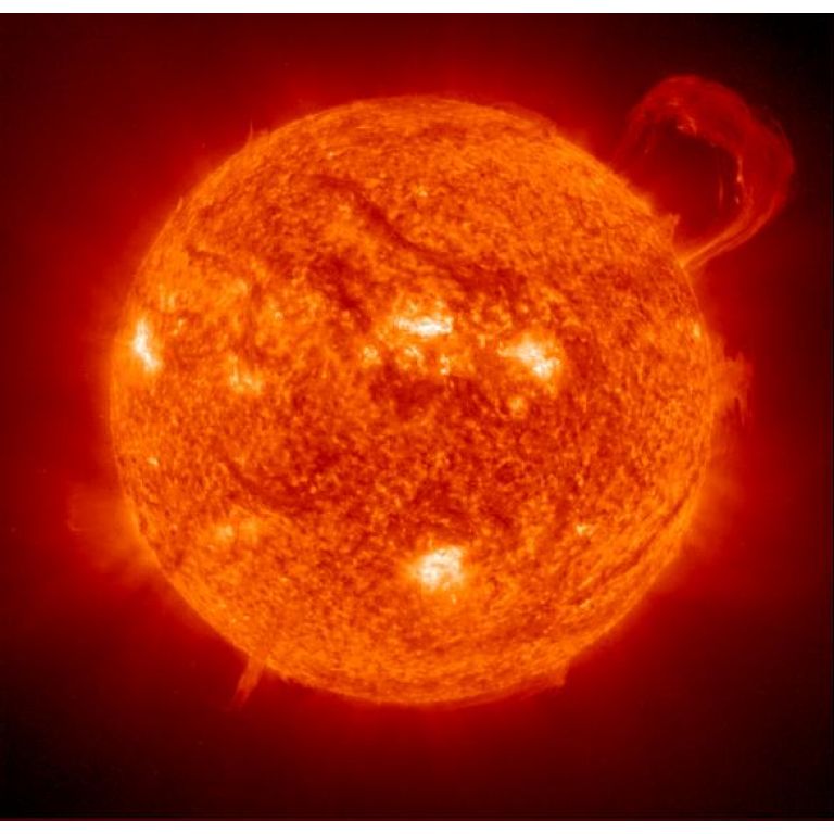 La mayor tormenta solar desde 2005 alcanza la Tierra.