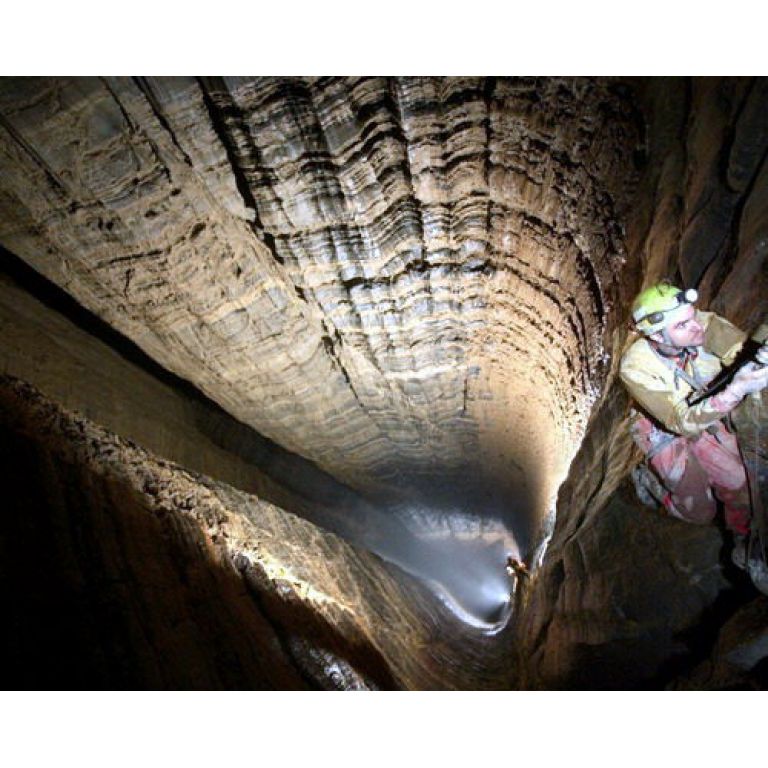 Krubera, la cueva mas profunda del mundo