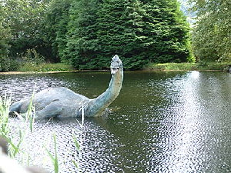 Nessie. Monstruo del lago Loch Ness.