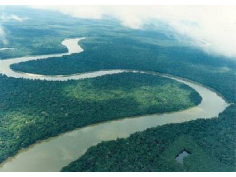 El Amazonas es ?el ro ms grande del mundo?.