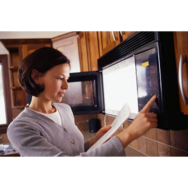 Mitos y verdades sobre los hornos microondas