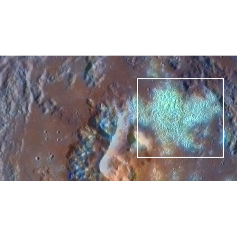Mercurio presenta "huecos" en su superficie